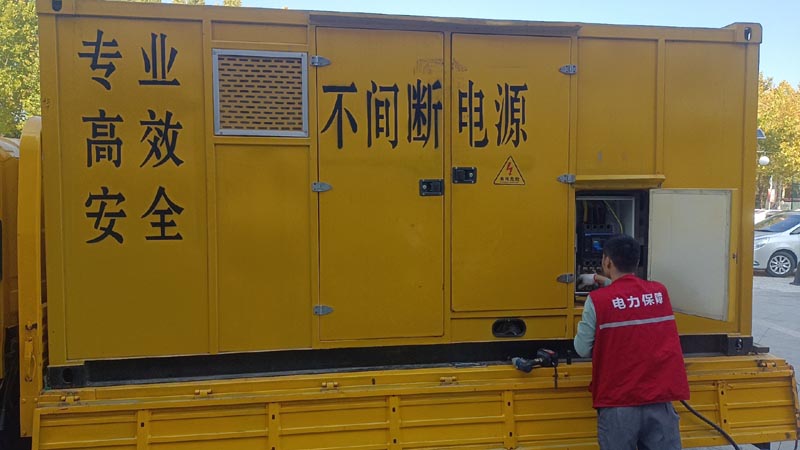 盱眙柴油发电机组和UPS电源配合使用时，如何避免切换过程中的电力中断？